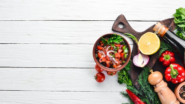 Talenty kuchenne: świeże składniki na stole